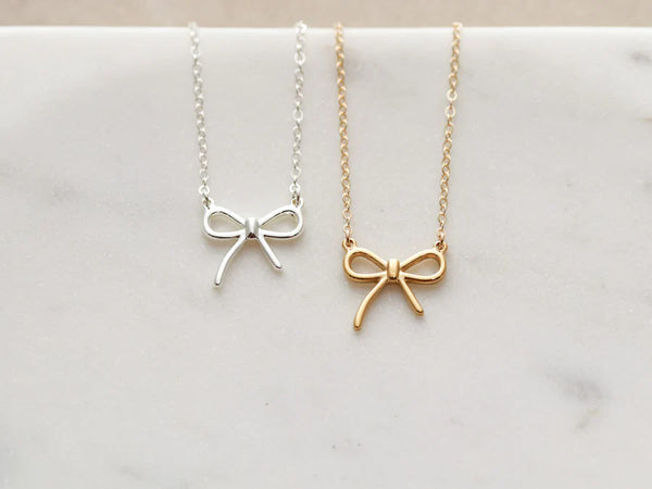 Dainty Bow Necklace – Elegant Simplicity with a Touch of Charm