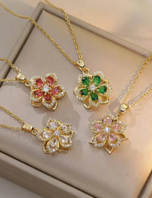 Delicate Flower Pendant Necklace – Perfect for Special Occasions